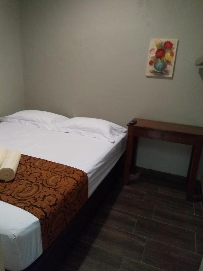 Omah Ngadiwinatan Syariah Apartment Yogyakarta Exterior photo